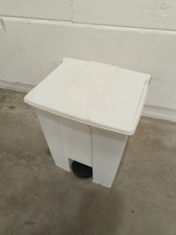 Rubbermaid Waste Bin